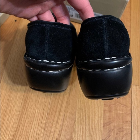 Naturalizer Black Suede Slip on Wedges 7 - Picture 6 of 7